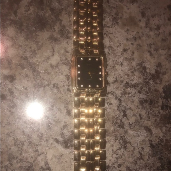 1950s Vintage 14k Gold Geneva Quartz Watch - Picture 2 of 5